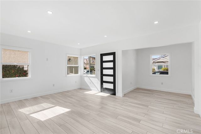 324 13th, Seal Beach, CA 90740