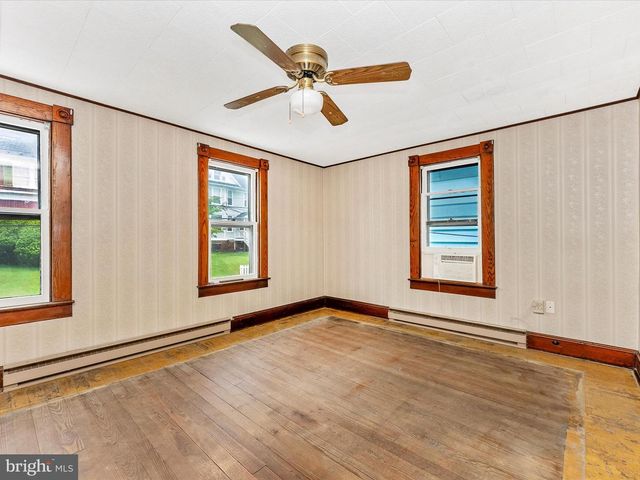 526 W POTOMAC ST, Brunswick, MD 21716