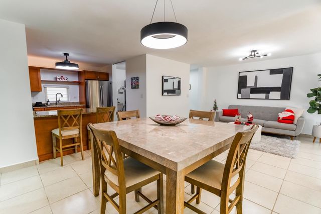 4-101 VALLE SANTA CECILIA, Caguas, PR 00725