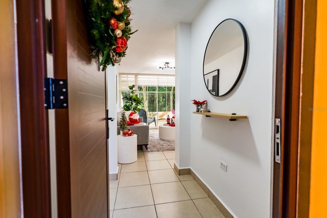 4-101 VALLE SANTA CECILIA, Caguas, PR 00725