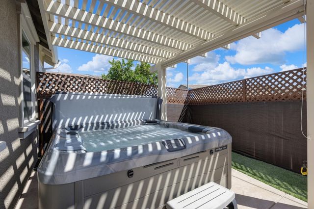 12627 Solsberry Way, Rancho Cordova, CA 95742
