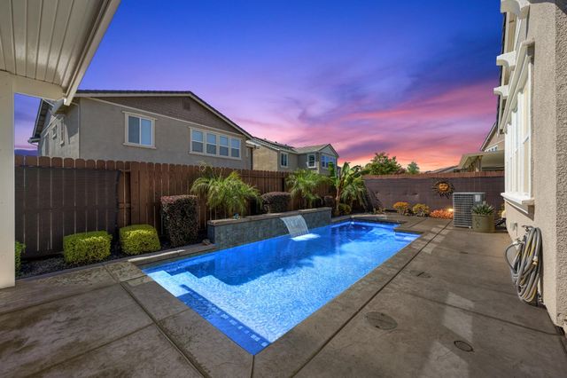 12627 Solsberry Way, Rancho Cordova, CA 95742
