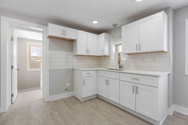 14244 Kostner Avenue, Crestwood, IL 60418