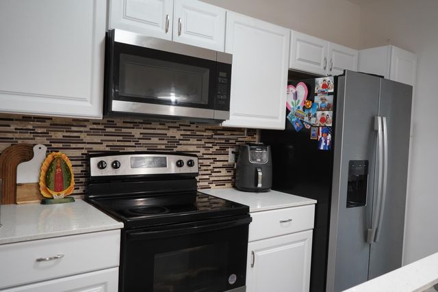 2941 NW 7th Court, Fort Lauderdale, FL 33311