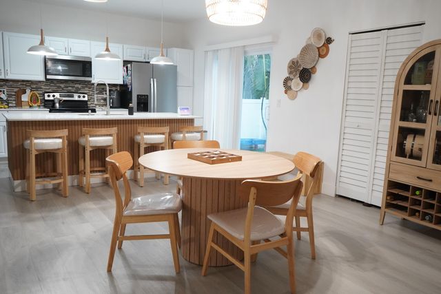 2941 NW 7th Court, Fort Lauderdale, FL 33311