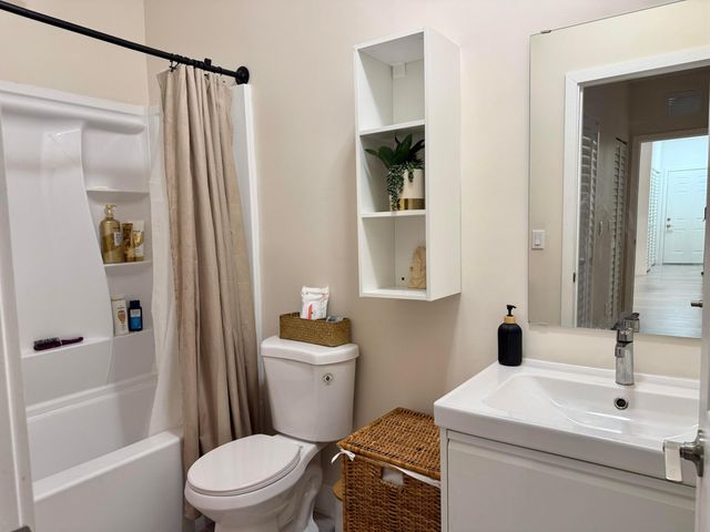 2941 NW 7th Court, Fort Lauderdale, FL 33311