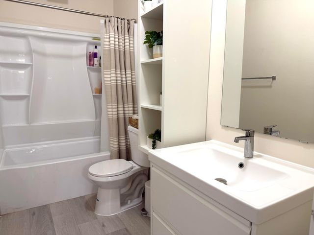 2941 NW 7th Court, Fort Lauderdale, FL 33311