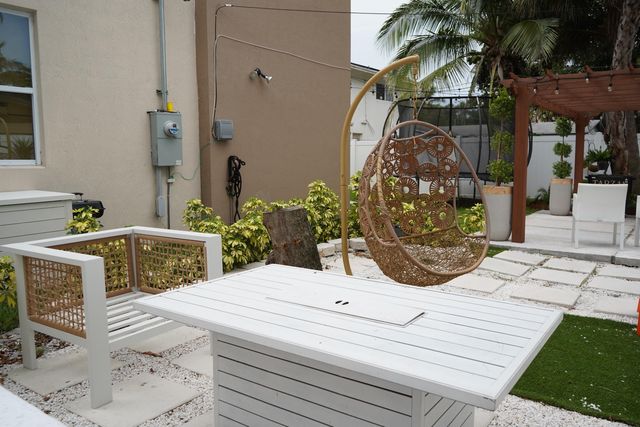 2941 NW 7th Court, Fort Lauderdale, FL 33311