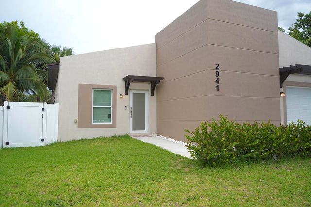 2941 NW 7th Court, Fort Lauderdale, FL 33311