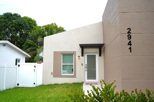 2941 NW 7th Court, Fort Lauderdale, FL 33311