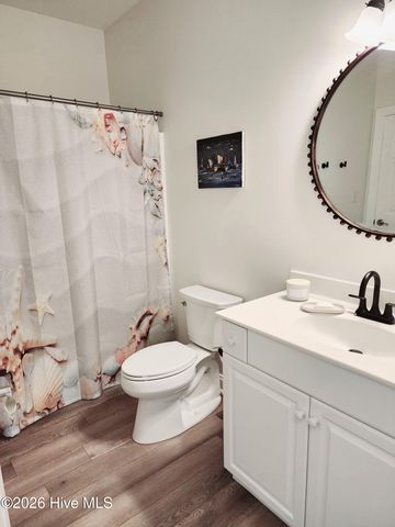 100 Lighthouse Lane D3, Swansboro, NC 28584