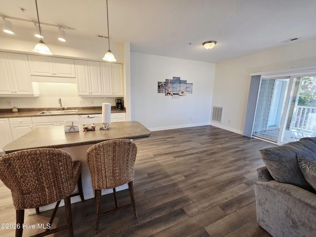 100 Lighthouse Lane D3, Swansboro, NC 28584