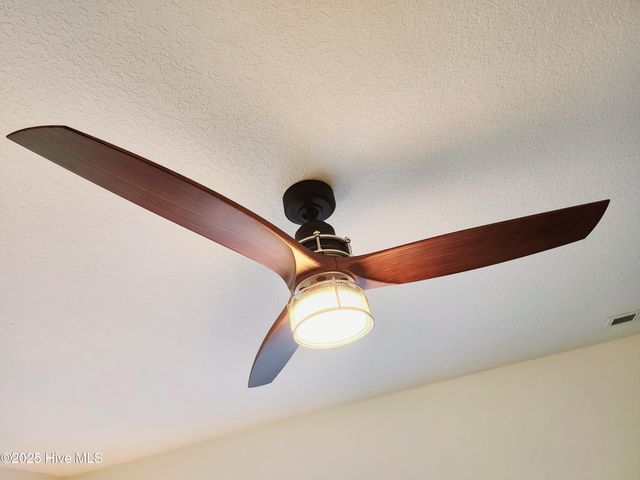 100 Lighthouse Lane D3, Swansboro, NC 28584