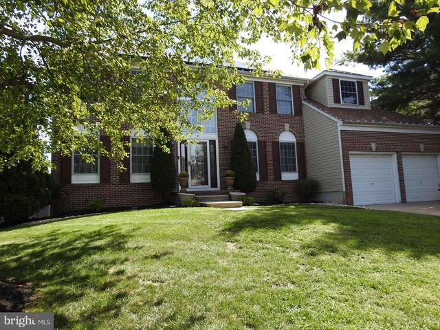 4 DIMSDALE DR, Lumberton, NJ 08048