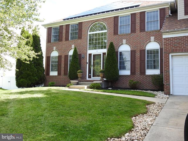 4 DIMSDALE DR, Lumberton, NJ 08048