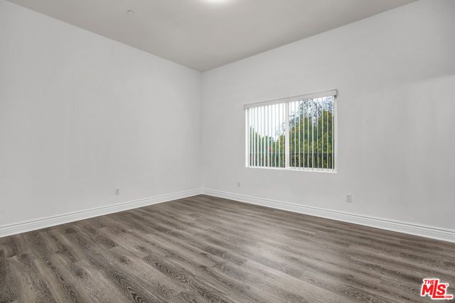 7338 Balboa Boulevard 6, Van Nuys (los Angeles), CA 91406