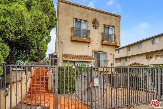 7338 Balboa Boulevard 6, Van Nuys (los Angeles), CA 91406