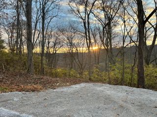 4136 Kentucky River Parkway, Lexington, KY 40515