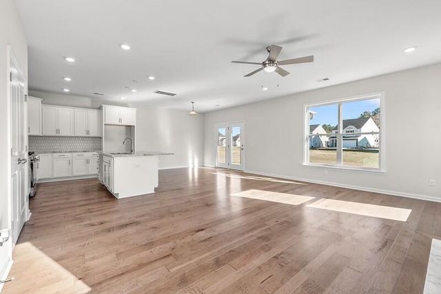 356 Palfrey Drive, Ridgeville, SC 29472