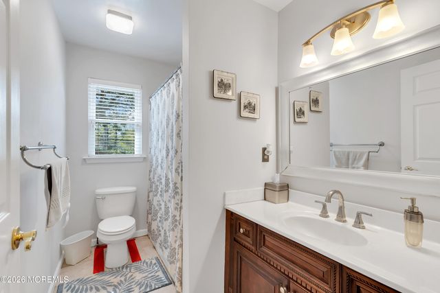 2 Saveria Court, Howell, NJ 07731