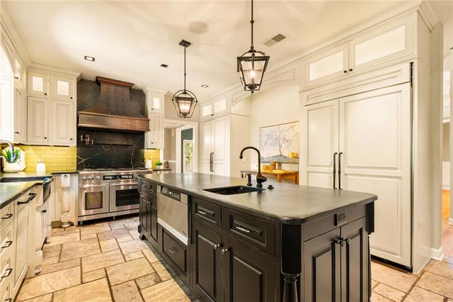 5501 Northwood Drive, Upper Saucon Twp, PA 18034