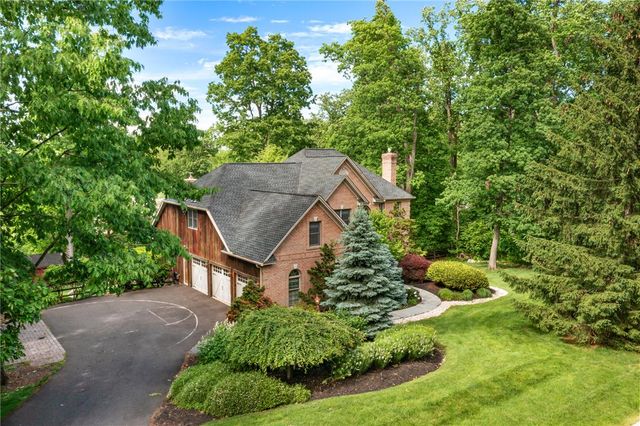 5501 Northwood Drive, Upper Saucon Twp, PA 18034