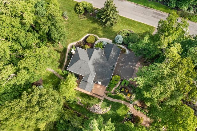 5501 Northwood Drive, Upper Saucon Twp, PA 18034