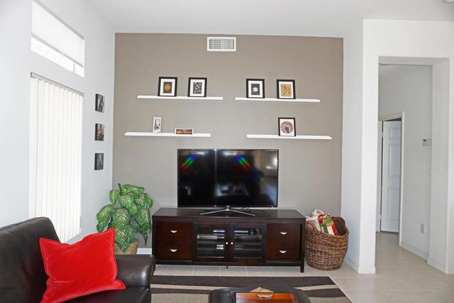 38104 Sunny Days Drive, Palm Desert, CA 92211