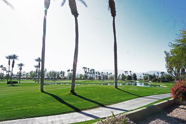 38104 Sunny Days Drive, Palm Desert, CA 92211