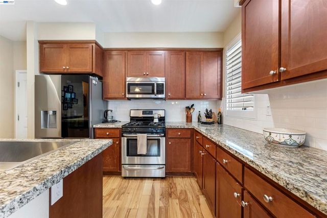 22647 Myrtle Cir, Hayward, CA 94541