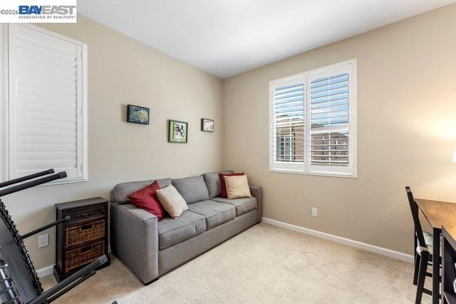 22647 Myrtle Cir, Hayward, CA 94541
