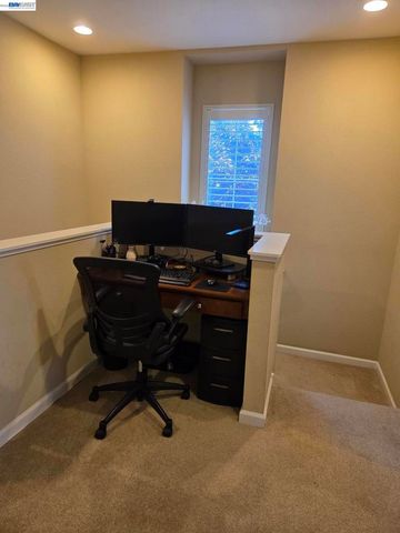 22647 Myrtle Cir, Hayward, CA 94541
