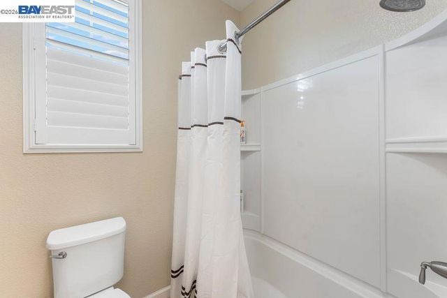22647 Myrtle Cir, Hayward, CA 94541