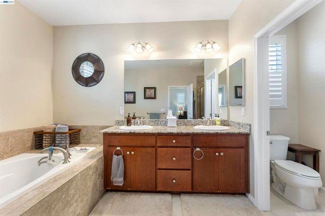 22647 Myrtle Cir, Hayward, CA 94541
