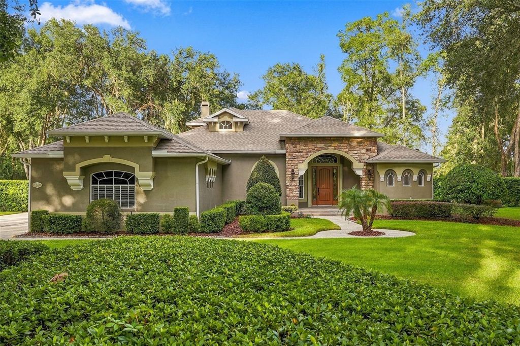 Image 2 of property listing at 8297 DAY LILY PLACE, Sanford, FL 32771