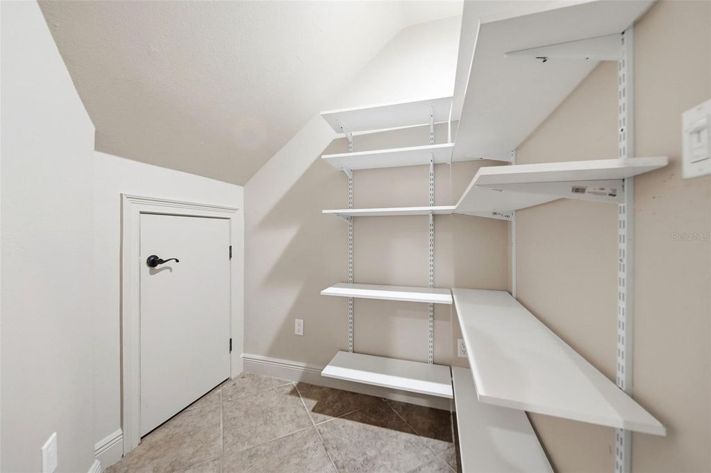 Image 11 of property listing at 8297 DAY LILY PLACE, Sanford, FL 32771