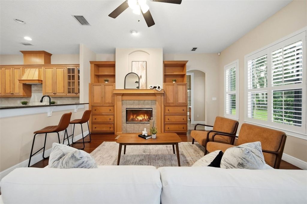Image 22 of property listing at 8297 DAY LILY PLACE, Sanford, FL 32771