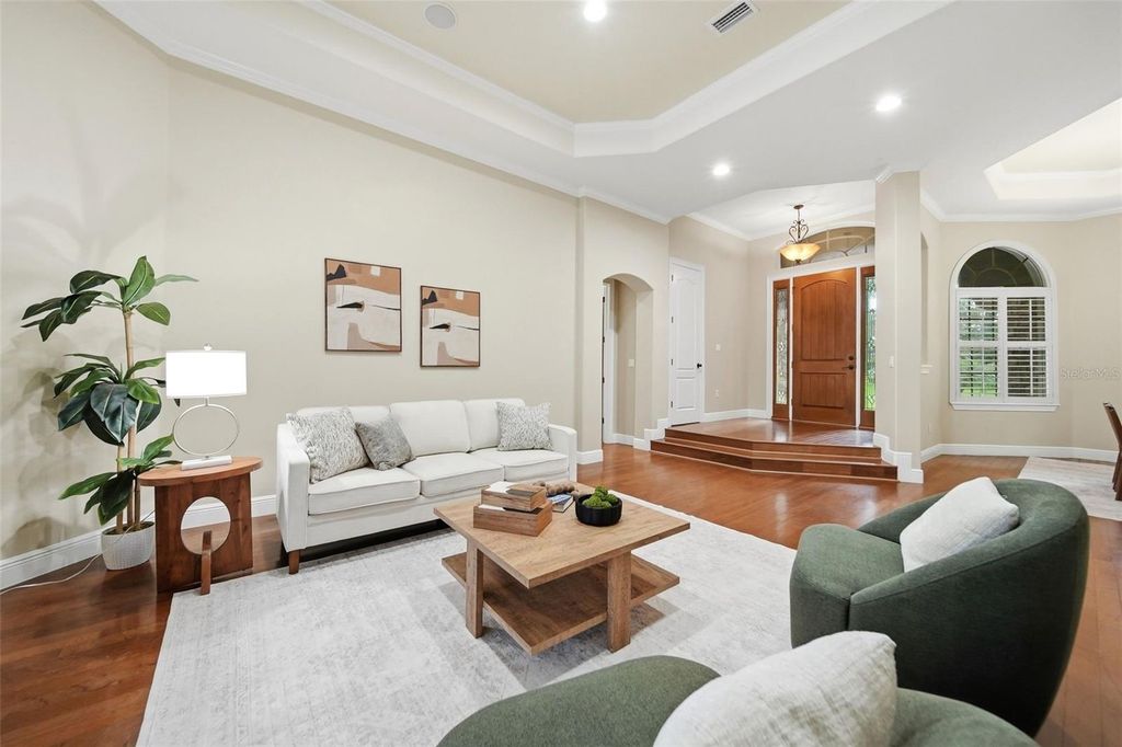 Image 7 of property listing at 8297 DAY LILY PLACE, Sanford, FL 32771