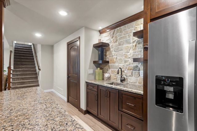 4201 GRANITE SPRINGS DR, Columbia, MO 65203