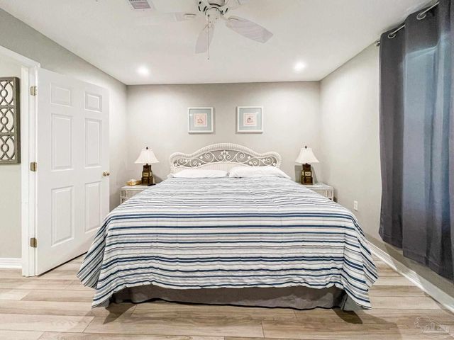 13351 Johnson Beach Rd 402E, Pensacola, FL 32507