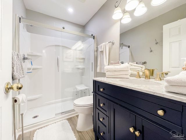 13351 Johnson Beach Rd 402E, Pensacola, FL 32507