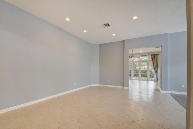 9925 Via Elegante, Wellington, FL 33411