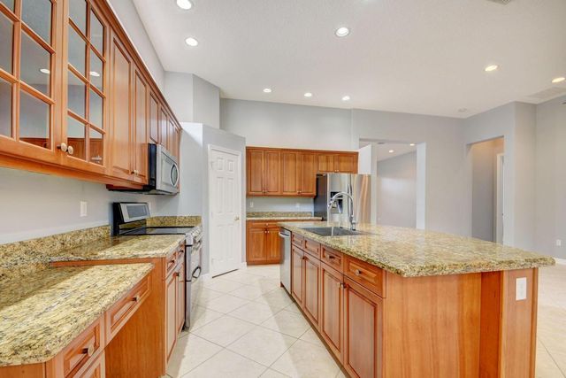 9925 Via Elegante, Wellington, FL 33411