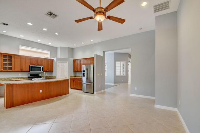9925 Via Elegante, Wellington, FL 33411