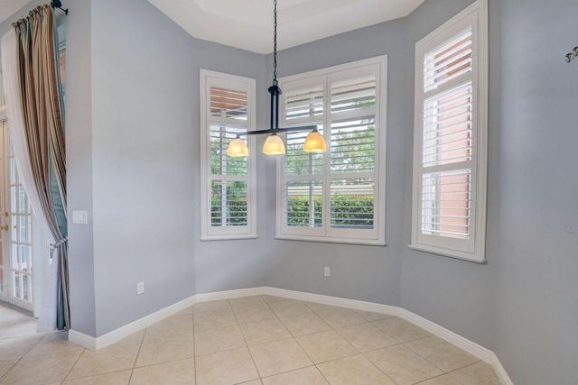 9925 Via Elegante, Wellington, FL 33411