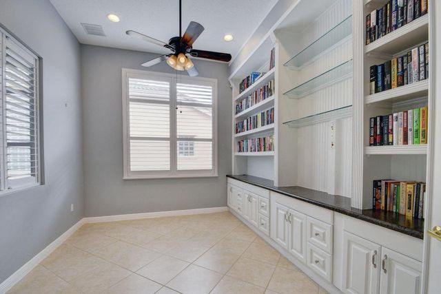 9925 Via Elegante, Wellington, FL 33411