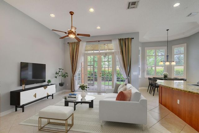 9925 Via Elegante, Wellington, FL 33411