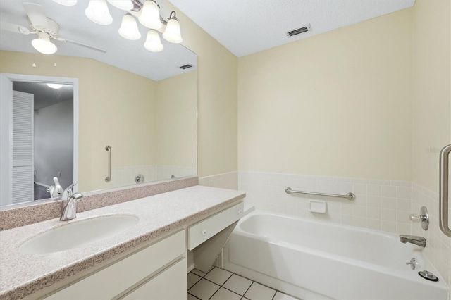 5837 GARDEN LAKES DRIVE, Bradenton, FL 34203
