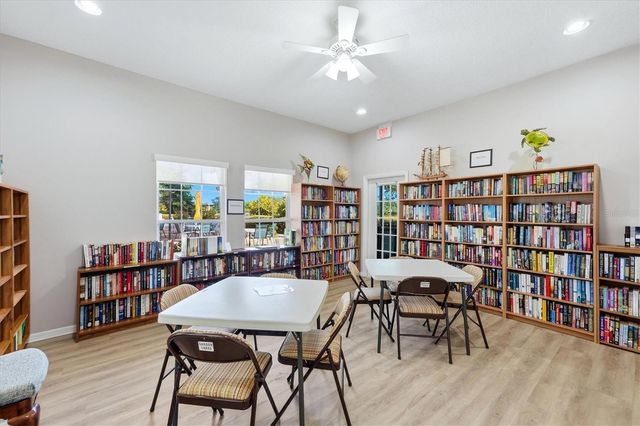 5837 GARDEN LAKES DRIVE, Bradenton, FL 34203
