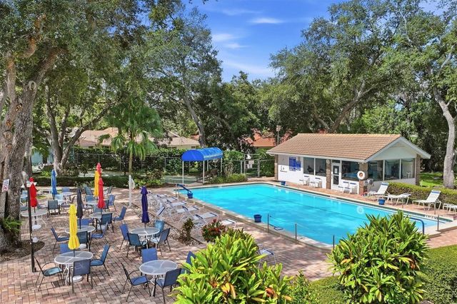 5837 GARDEN LAKES DRIVE, Bradenton, FL 34203